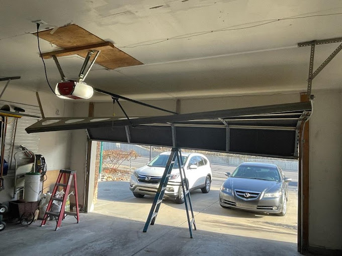 Garage Door-Lighting